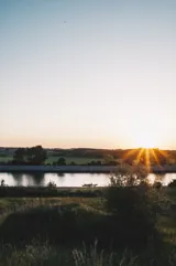 Stige Oe ved solnedgang